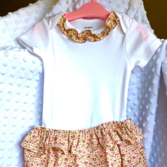 BLOOMERS & ONESIE SET - Picture 2 of 7